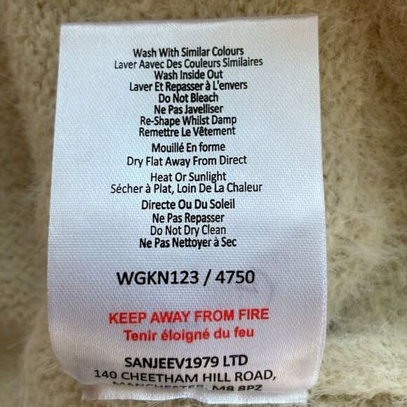 Asos Wednesday’s Girl  Cream Color Sweater in Fluffy Cable Knit. Size 18. NWT. - Picture 13 of 13